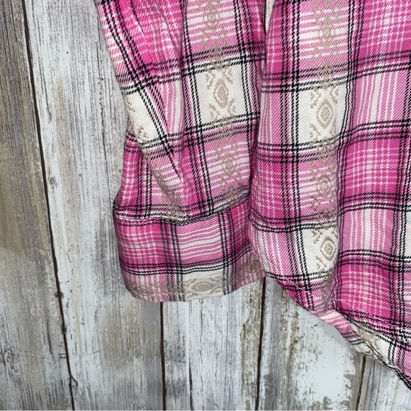 Loft Pink Petite Plaid Everyday Button Down - Picture 4 of 5